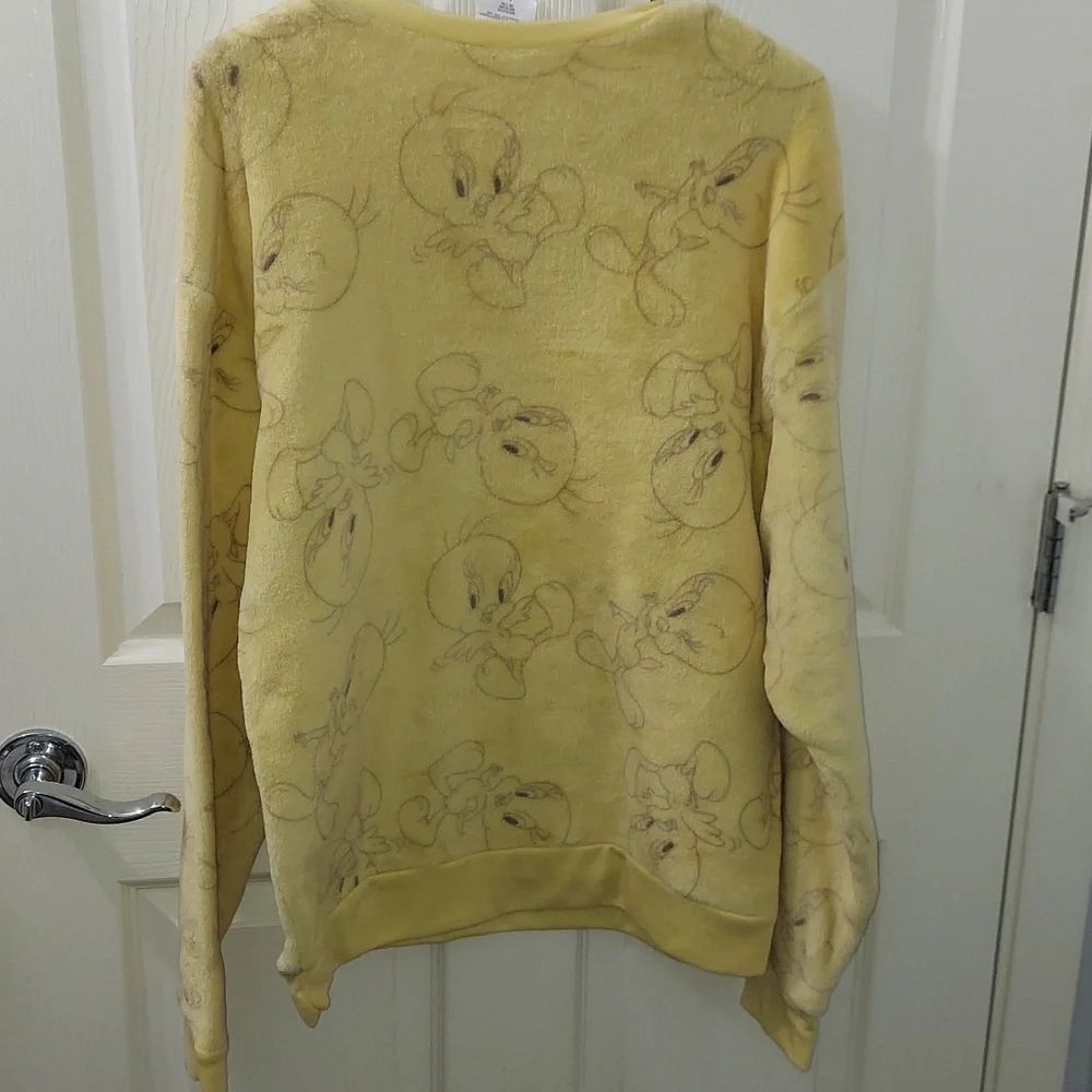 Looney Tunes Tweety Bird Women's Fleece Sweater Soft Cozy Yellow Large